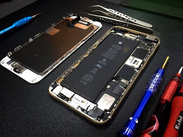 IPHONE 6S Plus電池故障，誠信至上