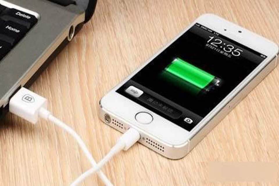 iPhone有充電符號無法充電，我的iPhone充電孔壞掉，該修理了嗎？