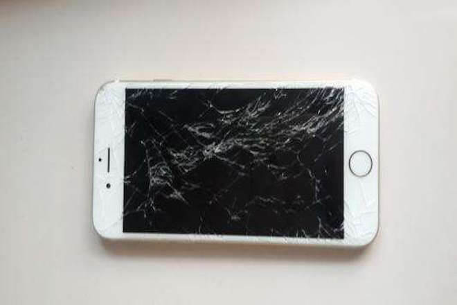 iPhone 6換螢幕，小心被坊間維修站欺騙！